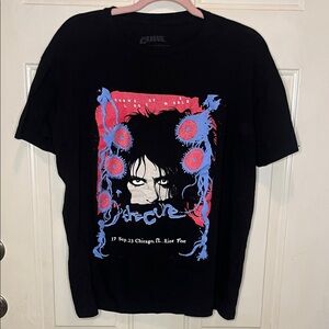 The cure-Black Graphic T-Shirt with Concert Design